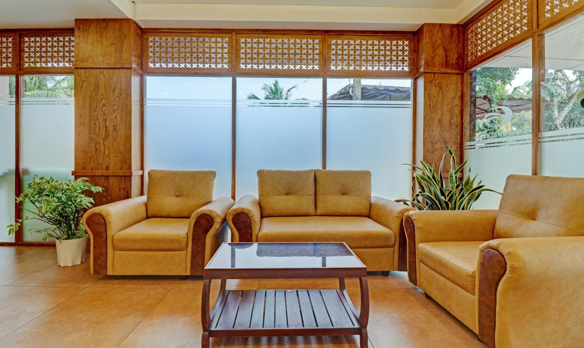 Treebo Golden Terminal, Kochi Airport Hotel Luaran gambar