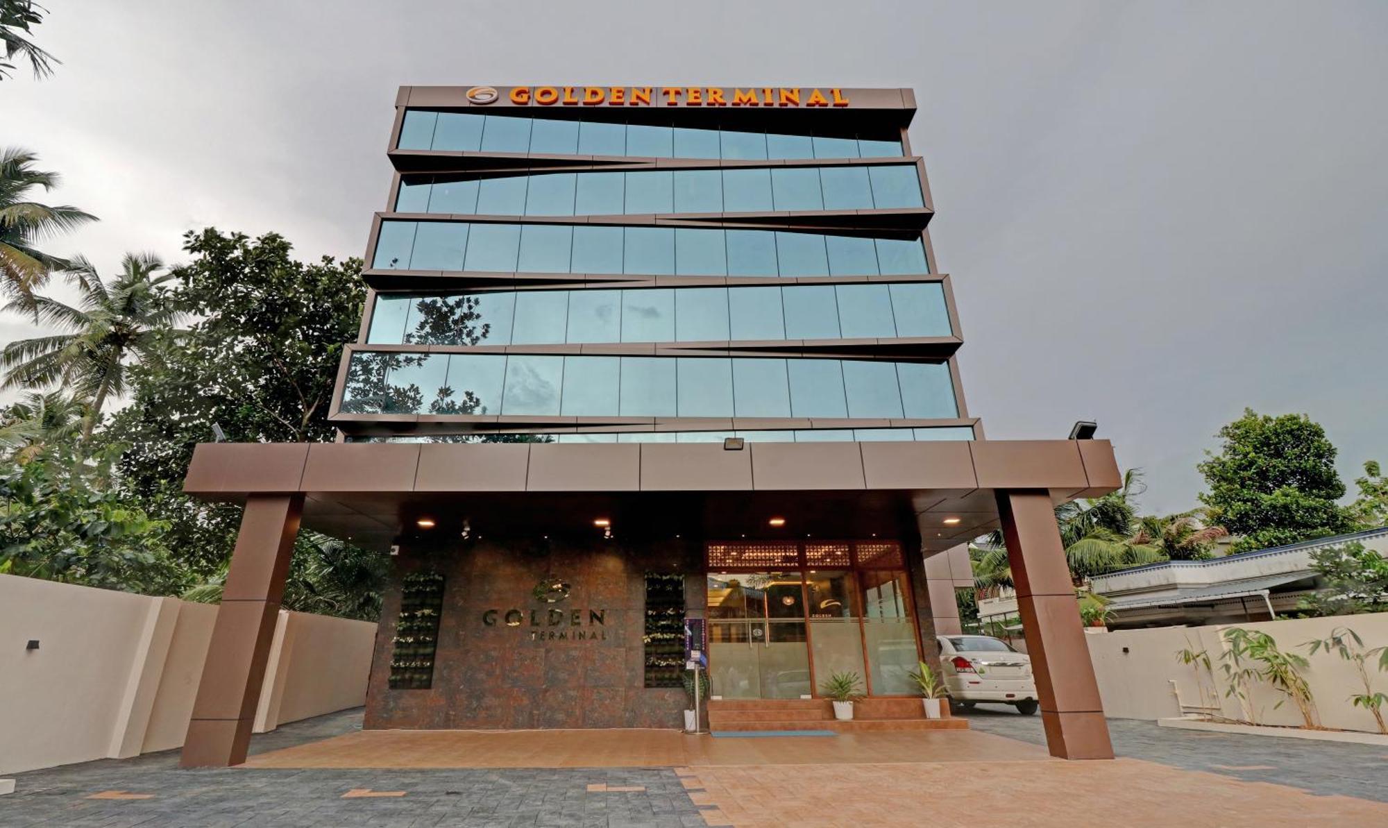Treebo Golden Terminal, Kochi Airport Hotel Luaran gambar